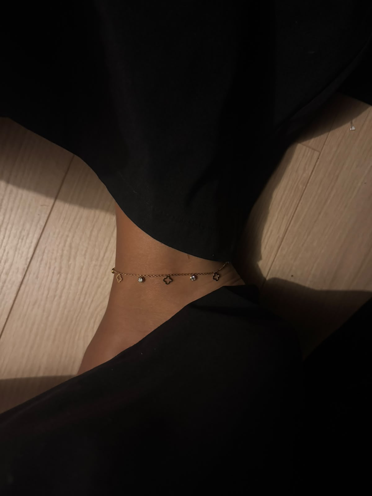 CHAINE DE PIEDS VAN C